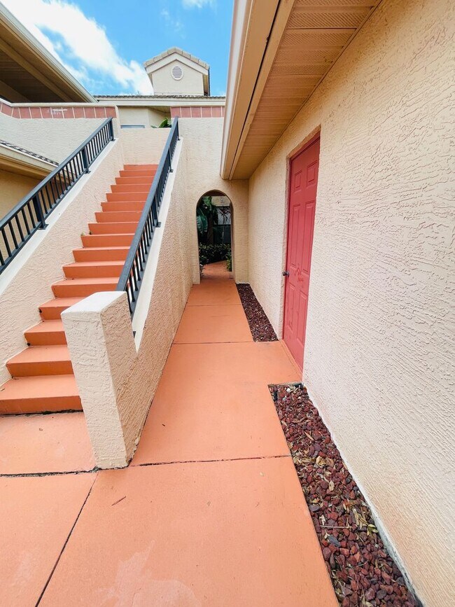 Foto del edificio - 7769 Sugar Bend Dr