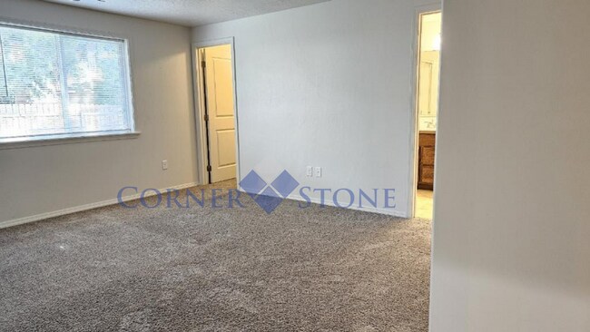 Foto del edificio - SHORT TERM LEASE AVAILABLE! Fantastic Home...
