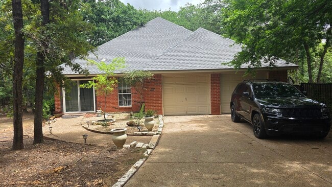 Building Photo - 500 Brooks Ct