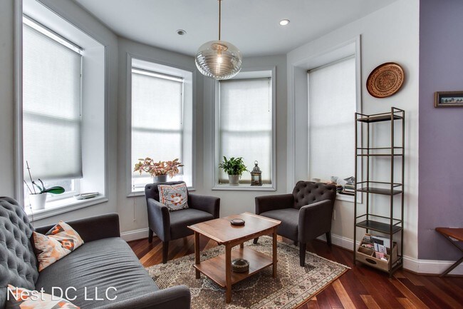 Building Photo - 2 br, 3 bath House - 301 R St NW Unit 1