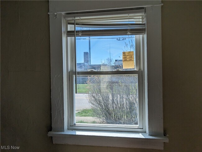 Foto del edificio - 2357 19th St SW