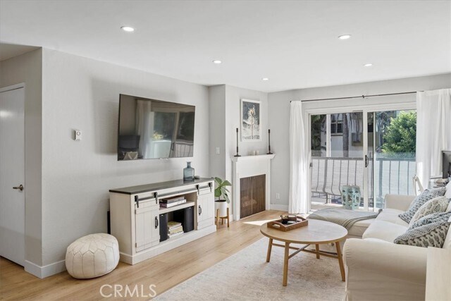 Foto del edificio - 8163 Redlands St