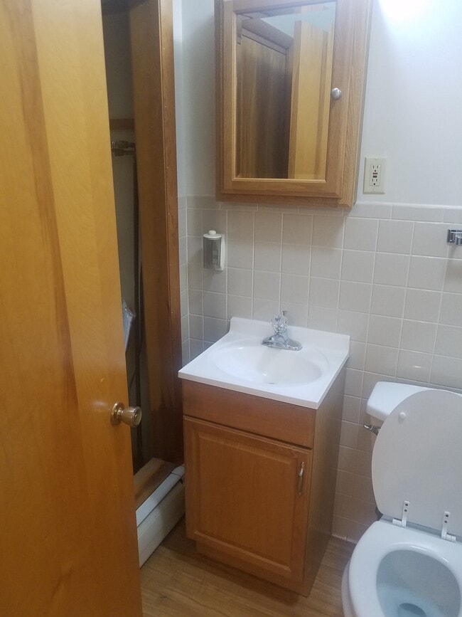 Bath - 101 S Owensby St