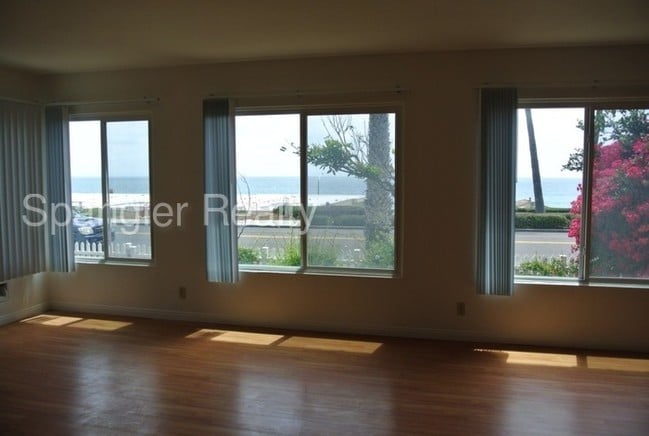 Building Photo - 2Bed/1Bath with Ocean View!~ Pacific #A