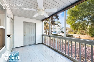 Building Photo - 2200 W 2nd St