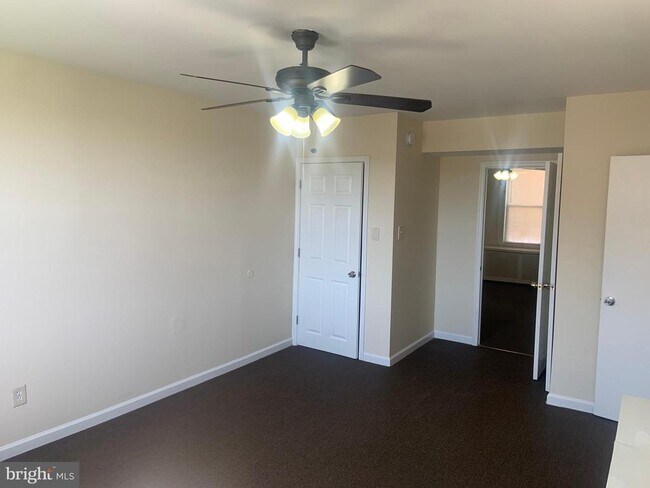 Foto del edificio - 6605 O'Donnell St