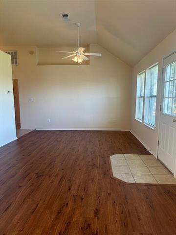 Building Photo - 1405 Spanish Oak Dr