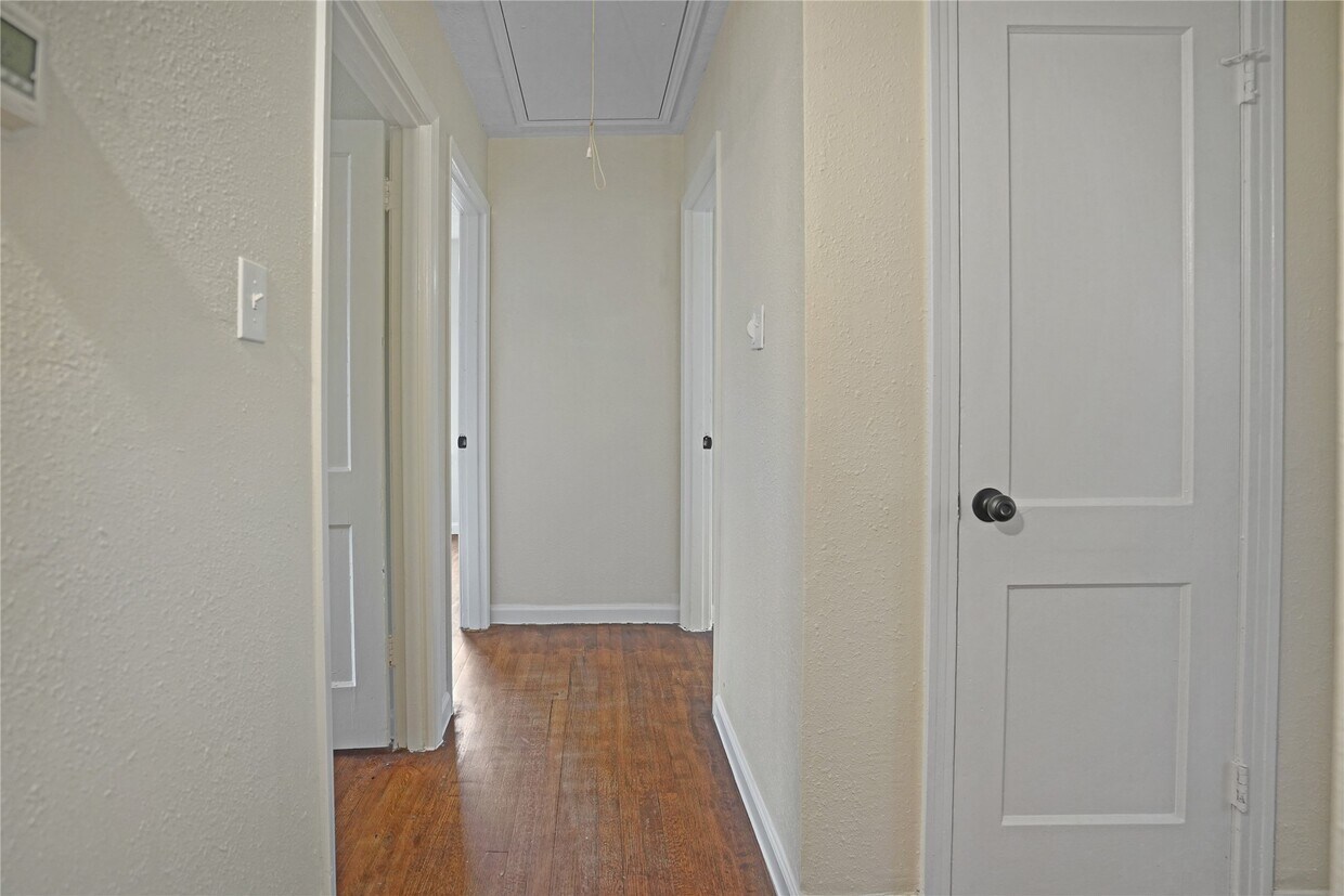Foto del edificio - 5946 Beldart St