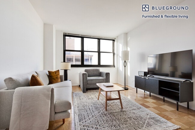 Foto del edificio - 200 E 72nd St