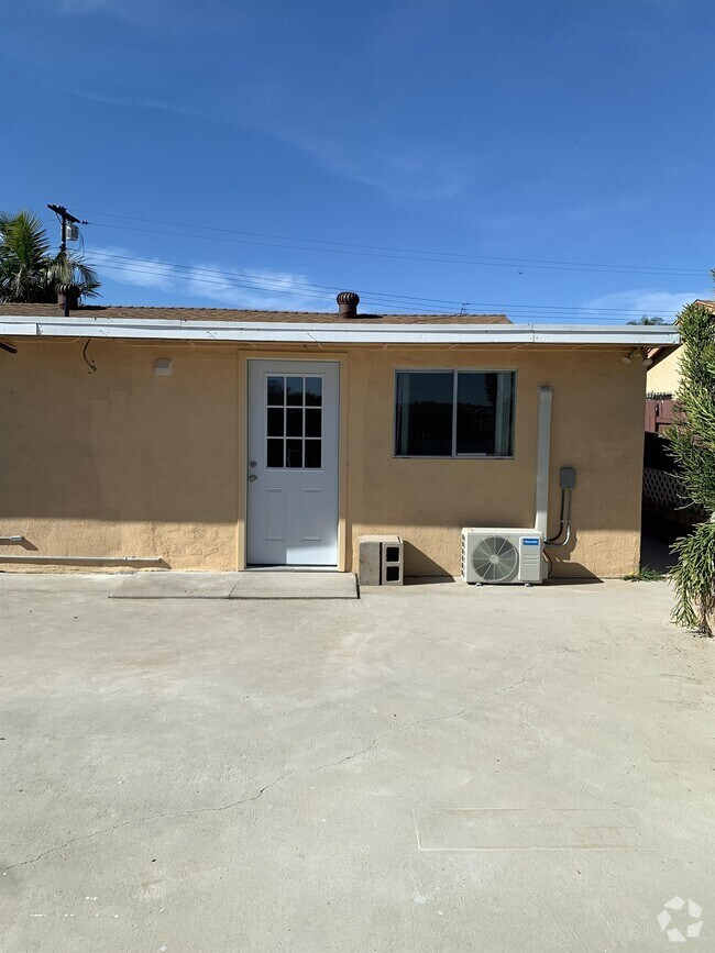 La Presa Apartments for Rent with a Yard Spring Valley, CA 2