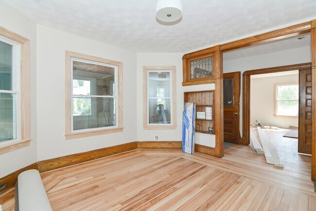 Building Photo - 208 Westford Ave