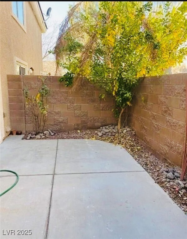 Foto del edificio - 10173 Quaint Tree St
