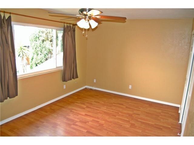Living room - 3612 Seacrest Way