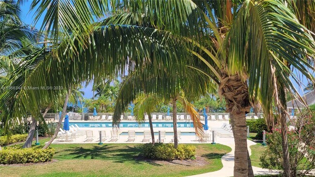 Foto del edificio - 881 Ocean Dr