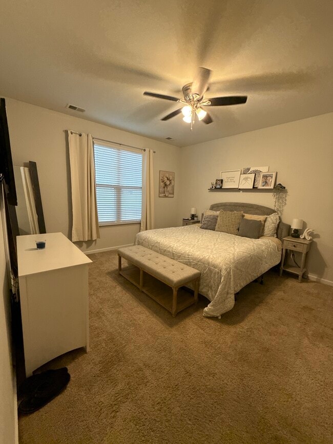 Building Photo - 106 Westbourne Way