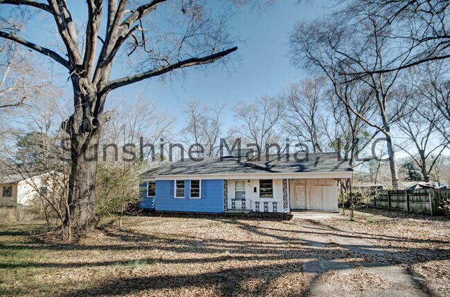 Building Photo - 4122 Cedar St