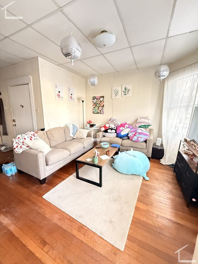 Photo - 144 Kilsyth Rd #3C Boston MA 02135