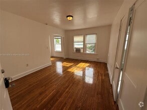 Building Photo - 177 NE 50th St
