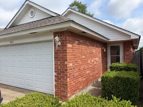 Building Photo - 4813 SE 89th Terrace