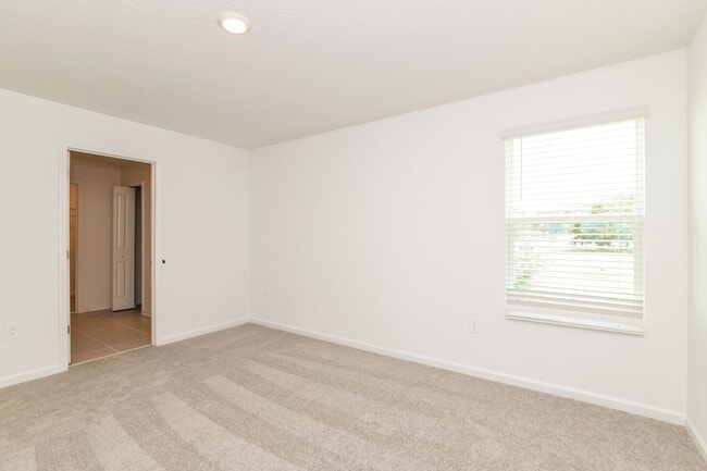 Foto del edificio - 4636 Hikers Dr