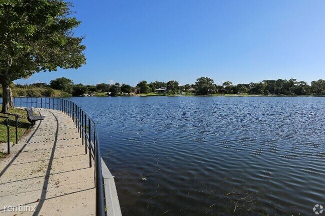 Building Photo - 2 br, 2 bath Townhome - 2386 Shimmery Lane