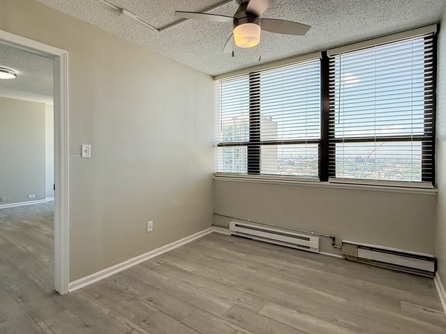 Foto del edificio - 2740 N Pine Grove Ave