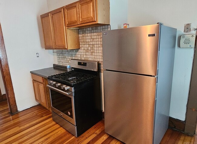 Foto del edificio - 191 English St