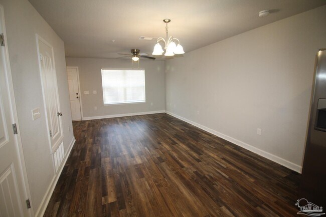 Building Photo - 150 S Crow Rd