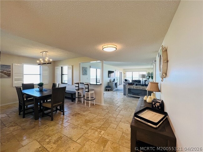 Building Photo - 10044 S Ocean Dr