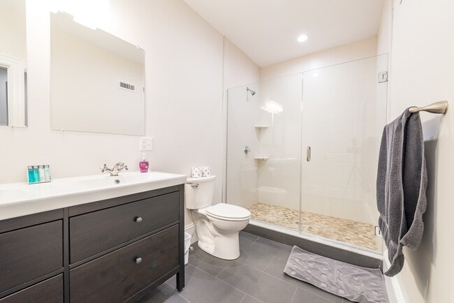 Photo - 2044 Beacon St Townhome