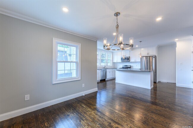 Building Photo - 308 Pine Hollow Rd