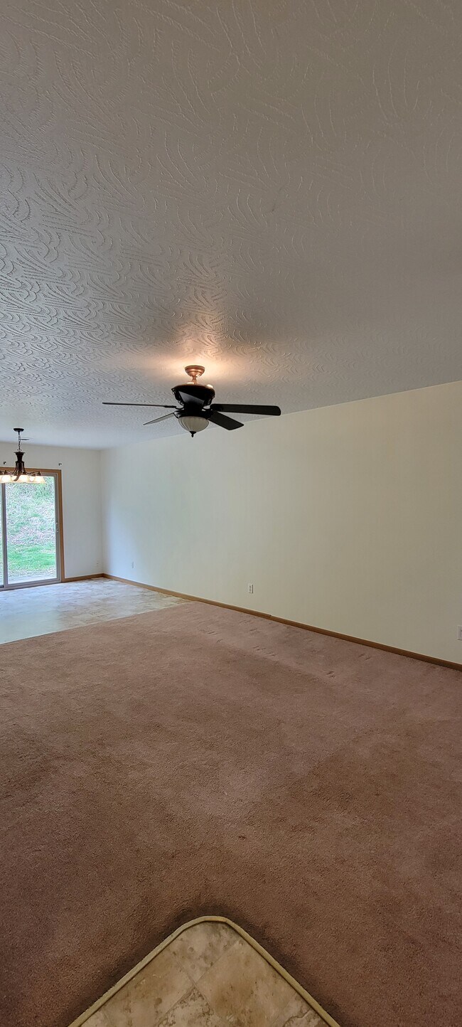 9011 Northgate Dr, Cambridge, OH 43725 Townhome Rentals in Cambridge OH