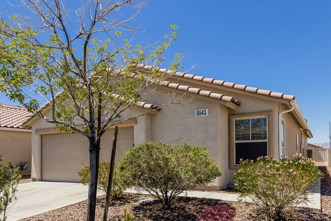 Building Photo - 9543 Virginia Pine Ct