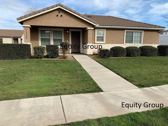 Primary Photo - Lovely 2 Bed, 2 Bath in Paseo Del Lago!