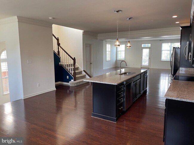 Foto del edificio - 317 Spruce Pine Rd