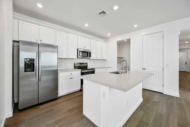 Foto del edificio - 25244 W Wayland Dr