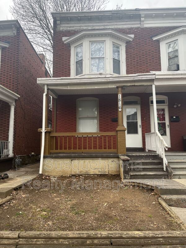 Primary Photo - 1816 Boas St