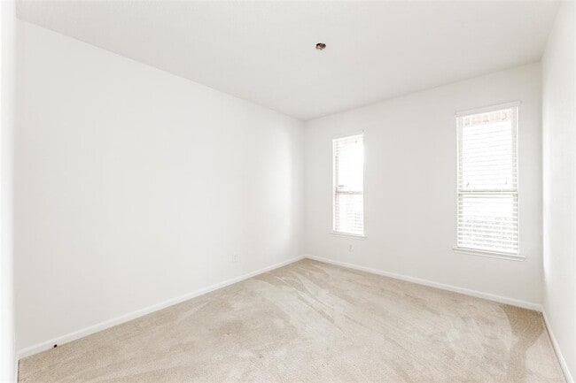Building Photo - 24115 Adobe Ridge Ln