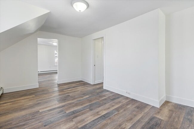 Building Photo - 124 Williams Ave