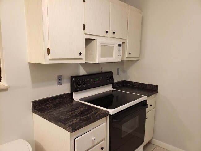 Foto del edificio - 130 NW 70th St