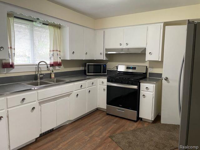 Foto del edificio - 5122 W Bristol Rd