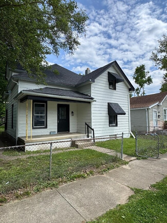 Photo - 1209 Grove St House