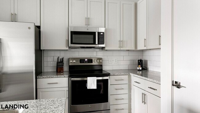 Building Photo - 2110 Birkhall St