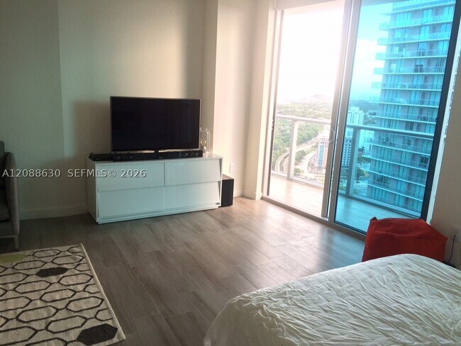 Foto del edificio - 1100 S Miami Ave