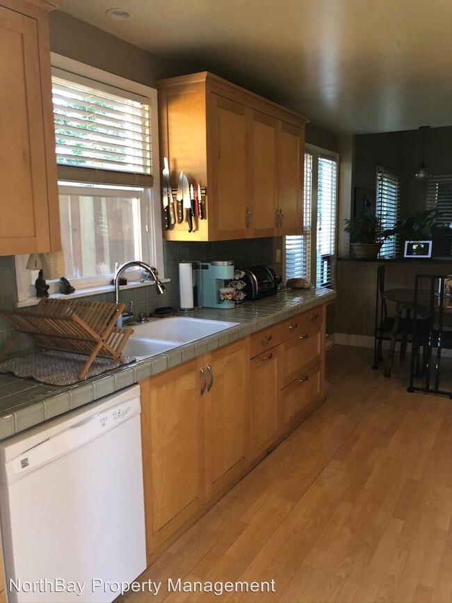 Building Photo - 3 br, 2 bath House - 1160 Gravenstein Hwy N