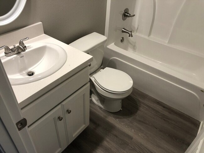 Building Photo - 11 Jennifer Cv Ward AR 72176