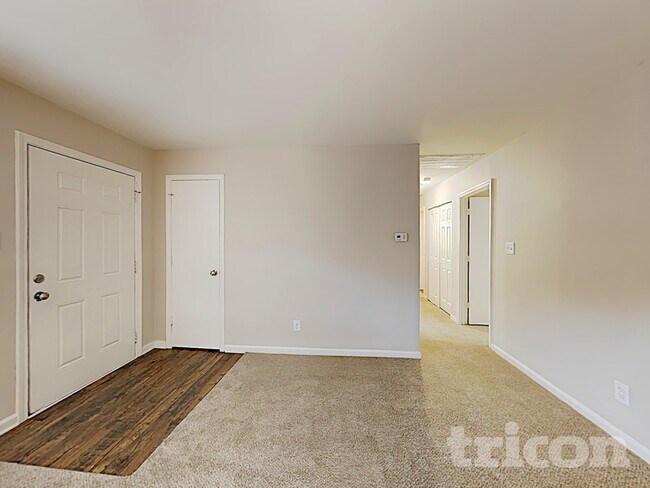 Building Photo - 9421 Spruce Pine Pl