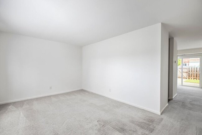 Foto del edificio - 307 Ellery Ct