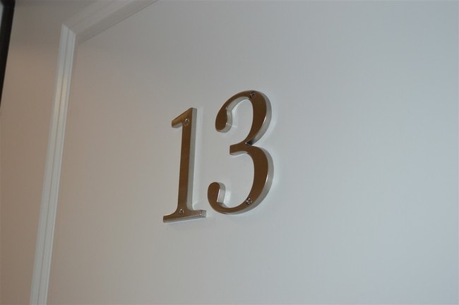 Building Photo - 2 Silver St