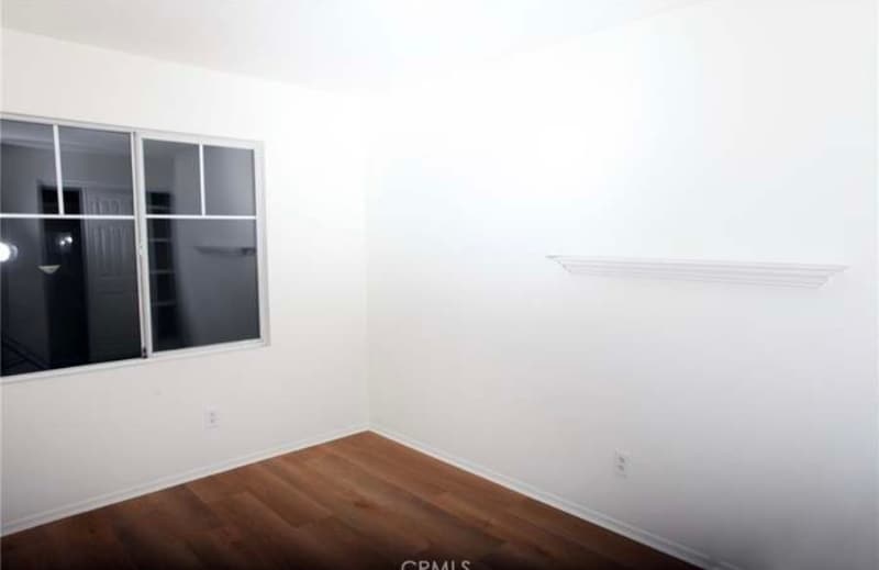 Foto del edificio - 1024 N Turner Ave